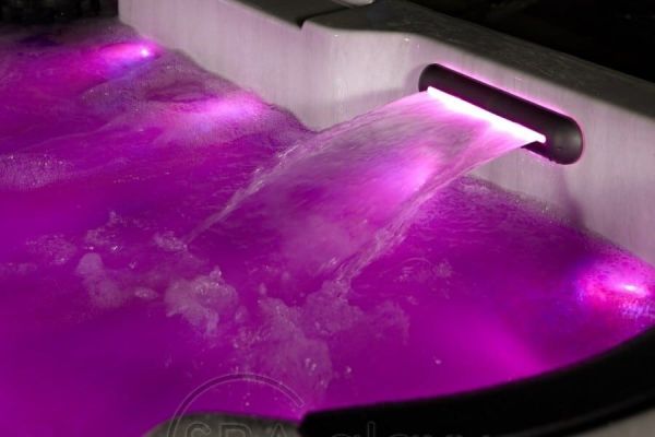 SPA бассейн Superior Spas Deluxe Happy (Англия), 200×200×90 см
