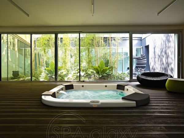SPA бассейн JACUZZI SANTORINI PRO SOUND (Италия), 230 х 215 x 90 см