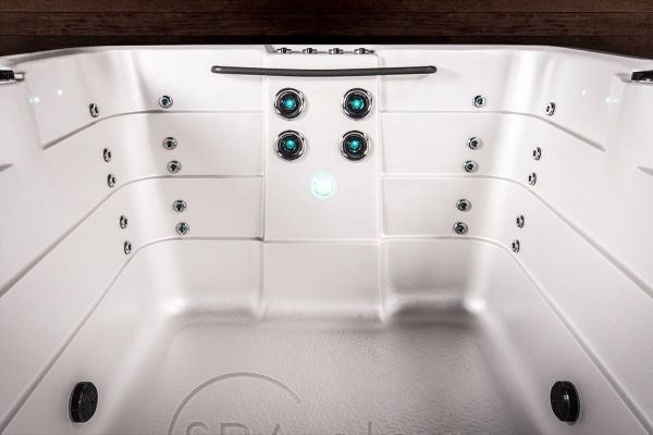 SPA бассейн Vortex Spas Hydrozone Extreme (Австралия), 590×230×130 см