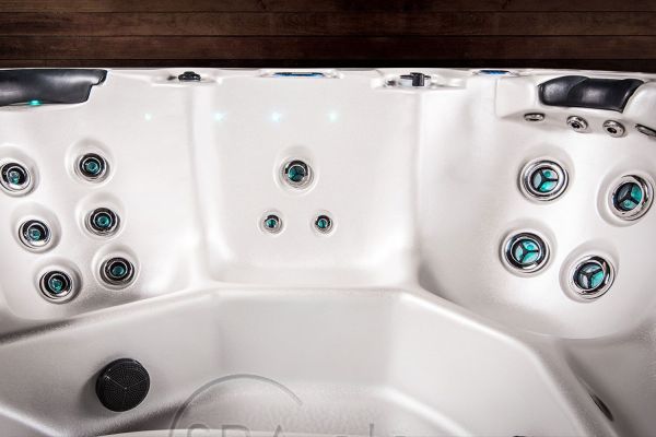 SPA бассейн Vortex Spas Hydrozone Extreme (Австралия), 590×230×130 см