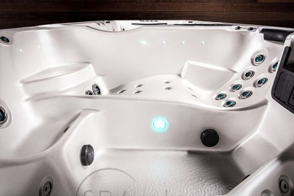 SPA бассейн Vortex Spas Hydrozone Extreme (Австралия), 590×230×130 см