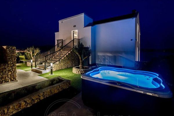 SPA бассейн JACUZZI M (Италия), 200 x 185 x 90 см