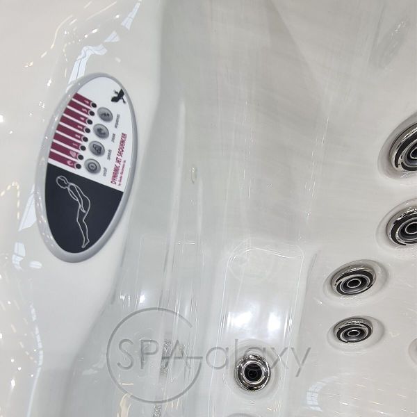 Spa бассейн Whirlcare K Luxury Edition Prestige (Германия), 215×180×84 см