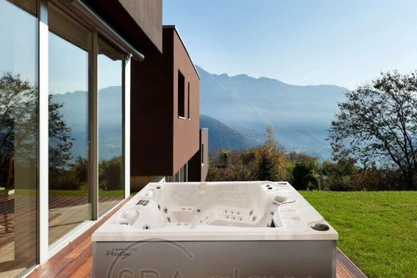 Spa бассейн Whirlcare K Luxury Edition Prestige (Германия), 215×180×84 см