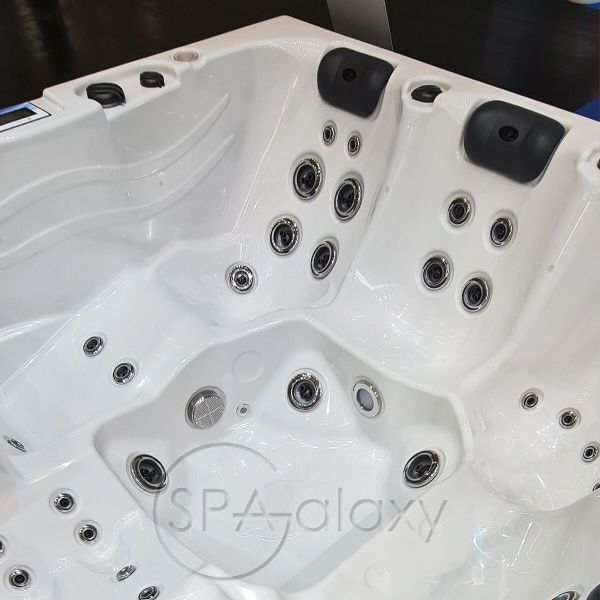 Spa бассейн Whirlcare E-Edition Regeneration (Германия), 222×222×92 см