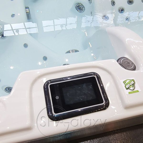 Spa бассейн Whirlcare E-Edition Time Out (Германия), 215×215×90 см