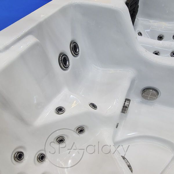 Spa бассейн Whirlcare S-Edition Expression (Германия), 235×235×100 см