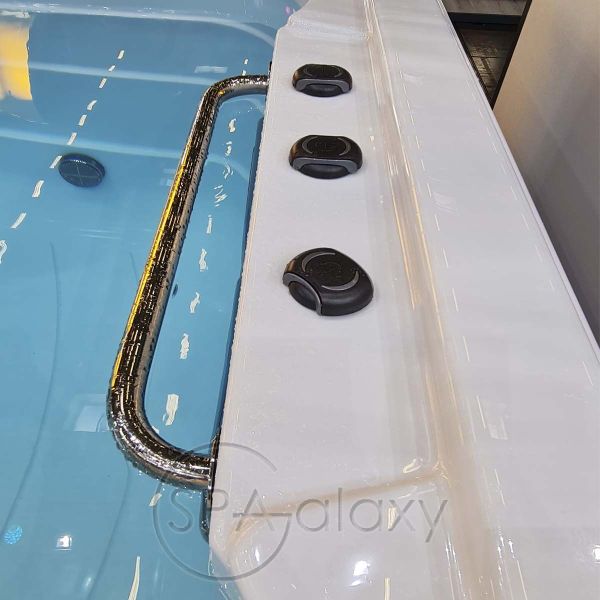 Spa бассейн Whirlcare Swim Spa Edition Family (Германия), 592x232x150 см