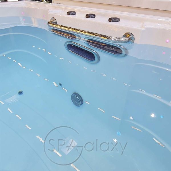 Spa бассейн Whirlcare Swim Spa Edition Family (Германия), 592x232x150 см