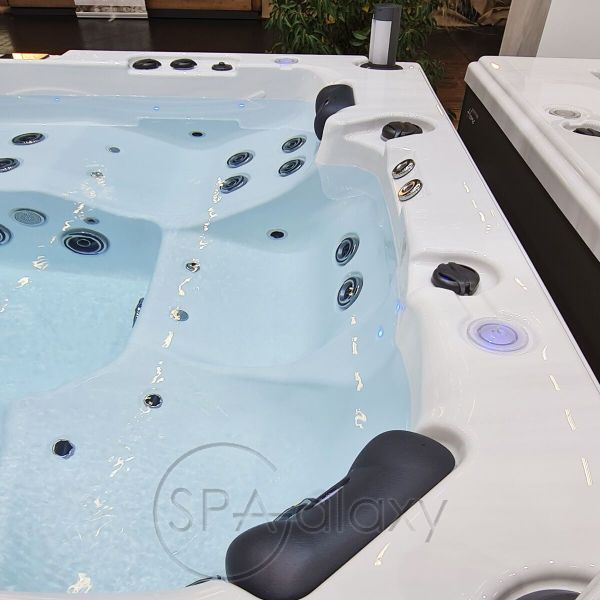 Spa бассейн Whirlcare E-Edition Home (Германия), 229×229×91 см