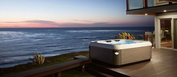 уличная джакузи - спа бассейн Villeroy & Boch из премимум-сегмента